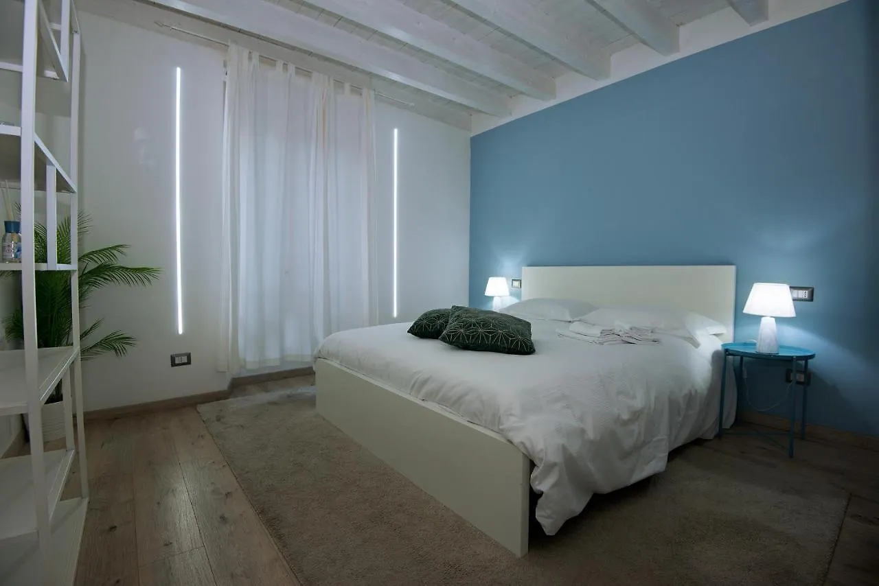 Larius Apartment Como
